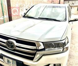 تويوتا لاندكروزر